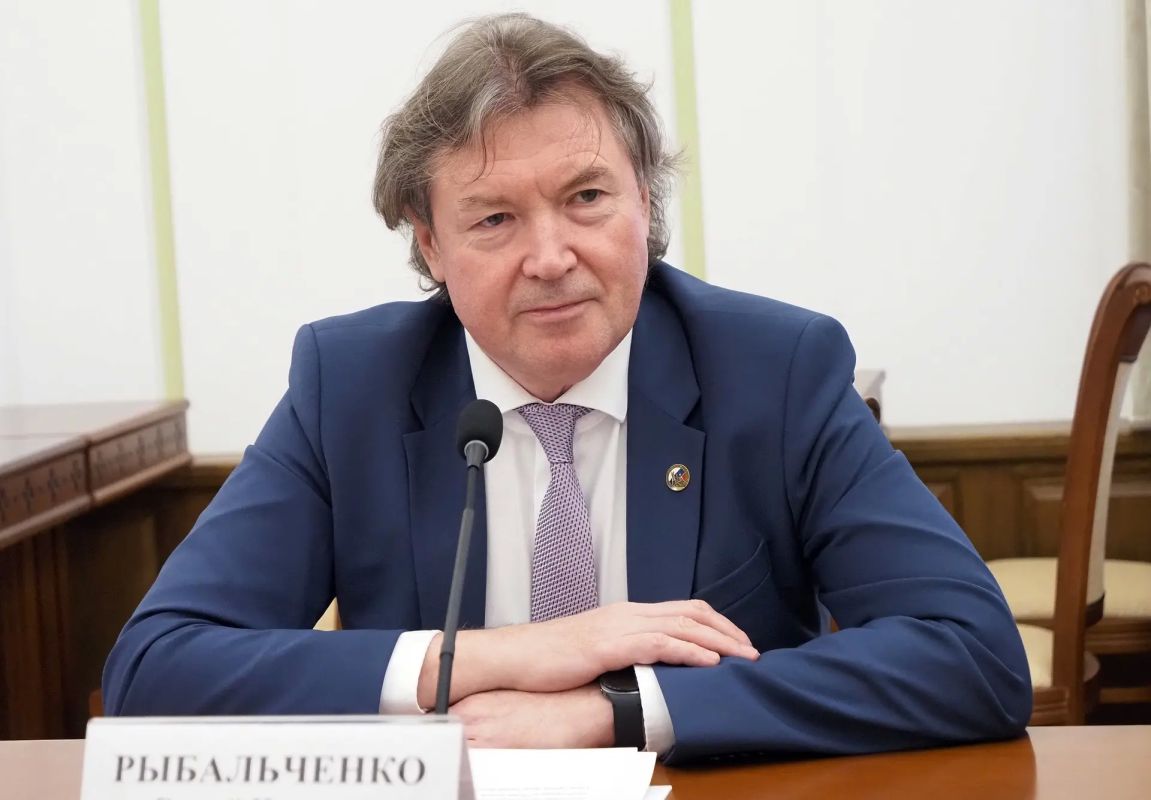 Артём Здунов: Встретились с членами экспертного совета Всероссийского конкурса «Семейная столица России» Артём Здунов: Встретились с членами экспертного совета Всероссийского конкурса «Семейная столица России»