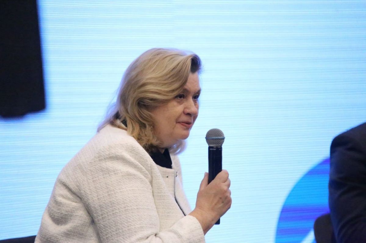 Актуальные вопросы создания комфортной, семейноцентричной городской среды, в которой удобно жить и растить детей, были обсуждены участниками Всероссийского форума «Город для семьи» на сессии «Город здоровых семей: среды... Актуальные вопросы создания комфортной, семейноцентричной городской среды, в которой удобно жить и растить детей, были обсуждены участниками Всероссийского форума «Город для семьи» на сессии «Город здоровых семей: среды...