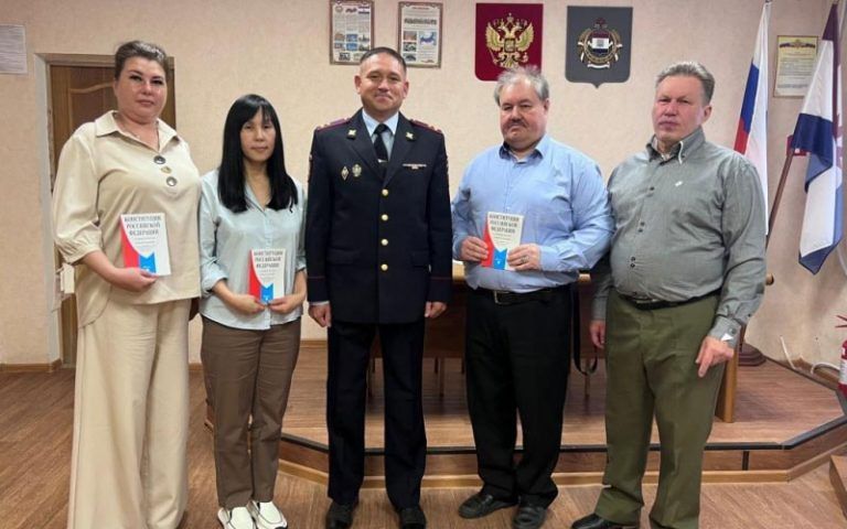 В Мордовии присягу гражданина РФ приняли четверо граждан, которые прибыли в регион по госпрограмме по оказанию содействия добровольного переселения
