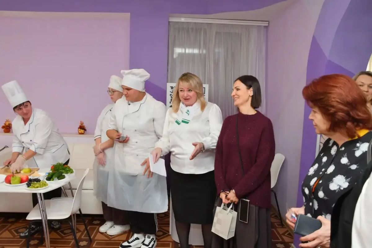2 октября в рамках рабочего визита в Республику Мордовия председатель правления Общероссийской общественной организации поддержки материнства и детства «Совет матерей», федеральный координатор партийного проекта «Крепкая... 2 октября в рамках рабочего визита в Республику Мордовия председатель правления Общероссийской общественной организации поддержки материнства и детства «Совет матерей», федеральный координатор партийного проекта «Крепкая...