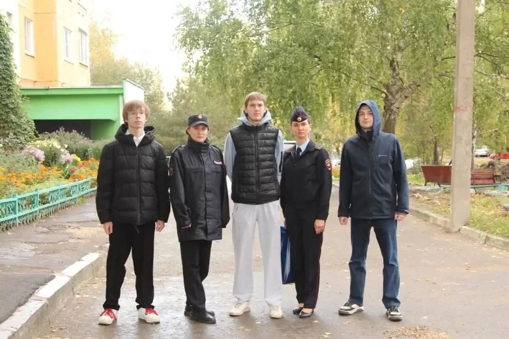 В Пролетарском районе Саранска в рамках акции «Сообщи, где торгуют смертью» закрашено более 30 противоправных граффити на фасадах жилых домов и иных строений В Пролетарском районе Саранска в рамках акции «Сообщи, где торгуют смертью» закрашено более 30 противоправных граффити на фасадах жилых домов и иных строений