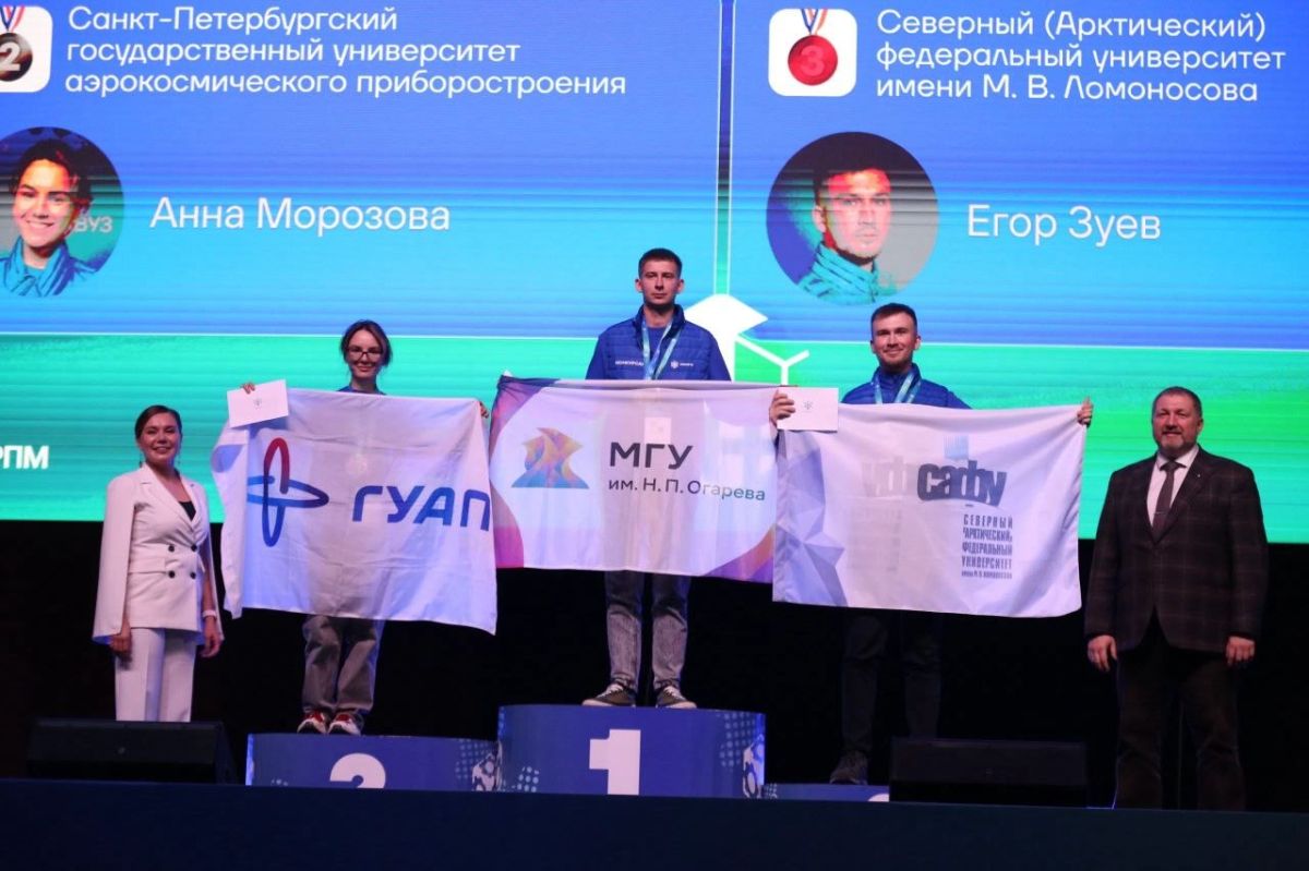 Мы молодые инженеры, нам вместе строить, открывать Мы молодые инженеры, нам вместе строить, открывать