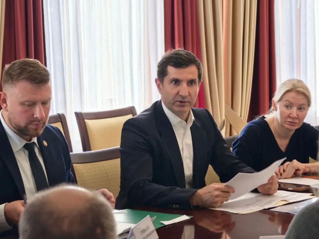 Сегодня с коллегами из ПАО «Газпром» и дочерних предприятий во главе с советником заместителя Председателя Правления — начальника Департамента Константином Кравченко обсудили новое для Мордовии направление — использование...
