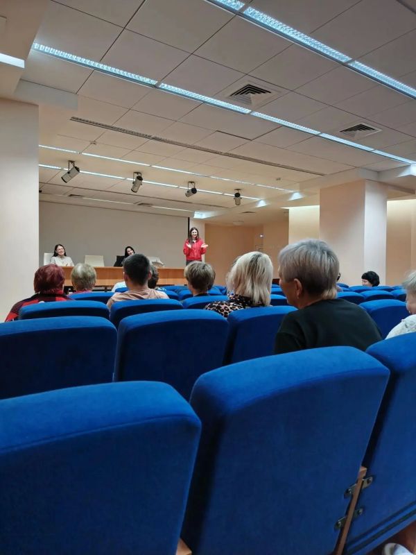Песни, которые объединяют: в Саранске проходят хоровые репетиции проекта «Культурное долголетие» Песни, которые объединяют: в Саранске проходят хоровые репетиции проекта «Культурное долголетие»