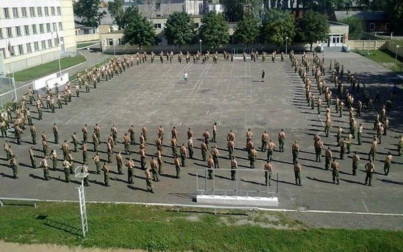 В Мордовии осенью 2026 года планируется призвать на военную службу около 500 новобранцев