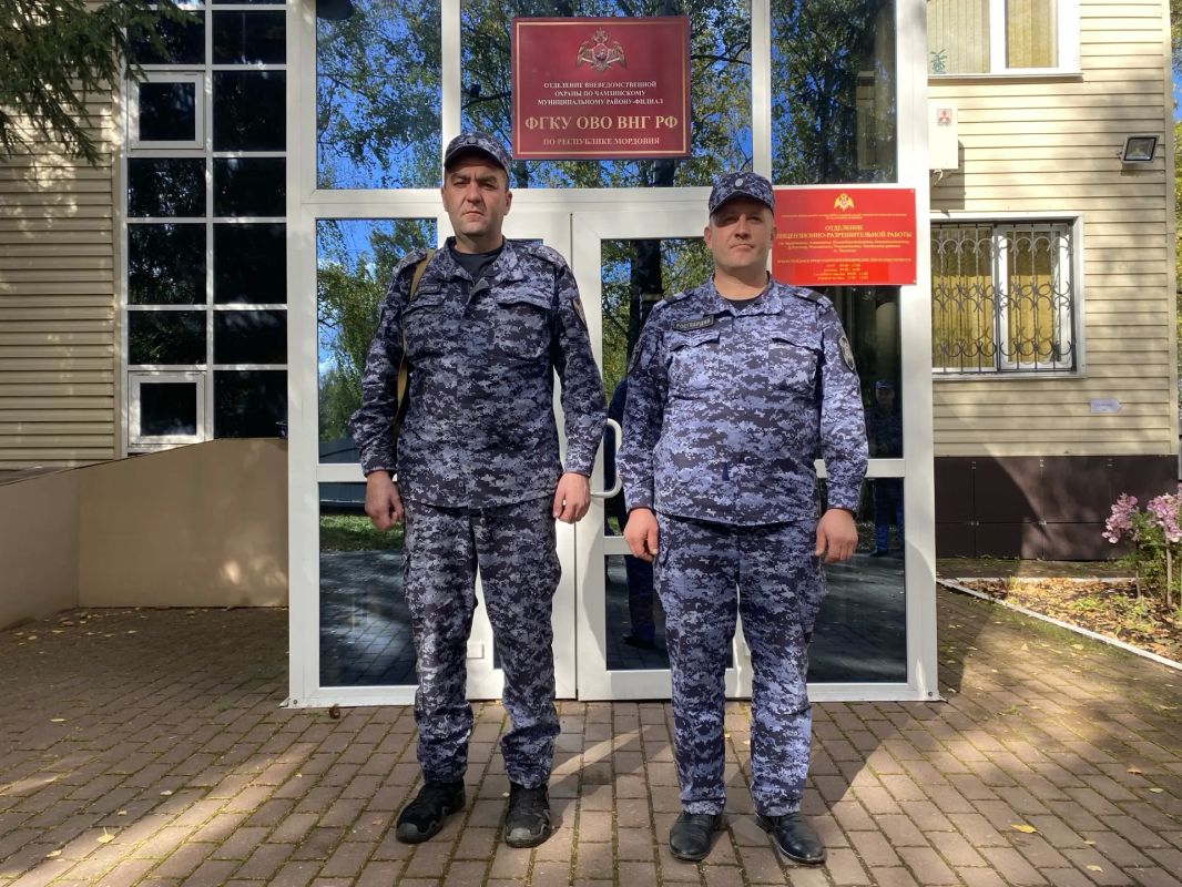 В Мордовии росгвардейцы оперативно задержали граждан, совершивших угон автомобиля В Мордовии росгвардейцы оперативно задержали граждан, совершивших угон автомобиля