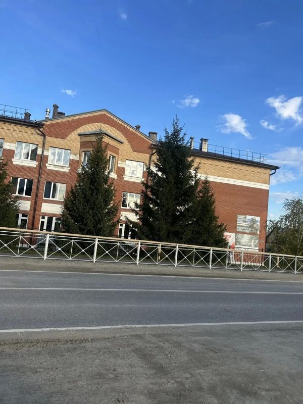 ТРЕБОВАНИЯ ПРОКУРАТУРЫ БОЛЬШЕБЕРЕЗНИКОВСКОГО РАЙОНА ИСПОЛНЕНЫ: ВБЛИЗИ ШКОЛЫ ОБУСТРОЕН БЕЗОПАСНЫЙ ПЕШЕХОДНЫЙ ПЕРЕХОД ТРЕБОВАНИЯ ПРОКУРАТУРЫ БОЛЬШЕБЕРЕЗНИКОВСКОГО РАЙОНА ИСПОЛНЕНЫ: ВБЛИЗИ ШКОЛЫ ОБУСТРОЕН БЕЗОПАСНЫЙ ПЕШЕХОДНЫЙ ПЕРЕХОД