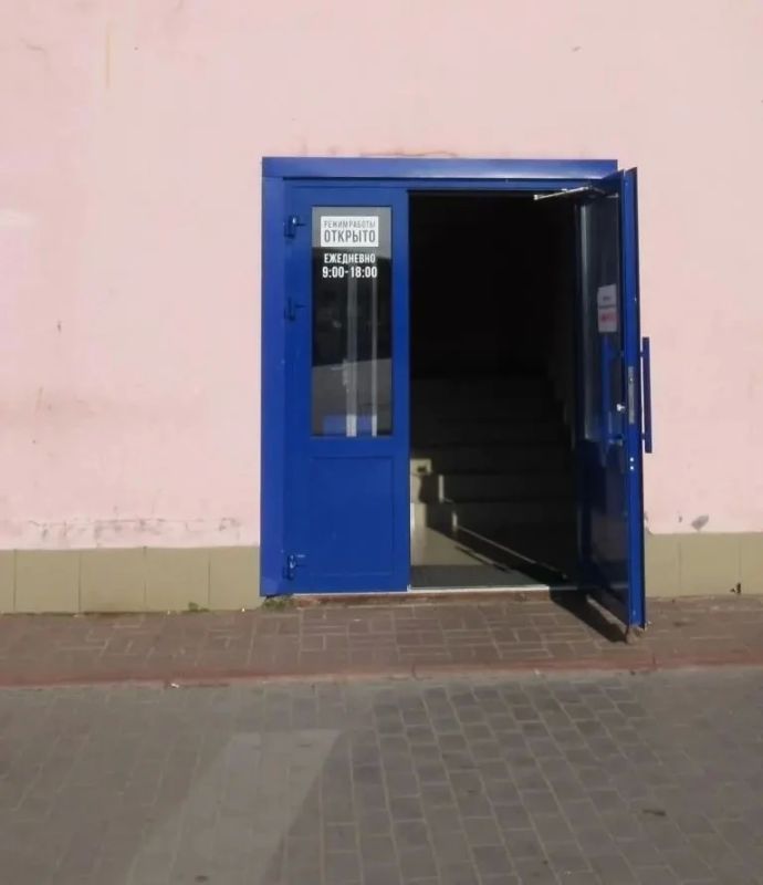 В Атюрьеве подростки, взломав личинку замка, проникли в магазин и похитили деньги, электронные сигареты, балаклавы и другое имущество на общую сумму более 40 тысяч рублей В Атюрьеве подростки, взломав личинку замка, проникли в магазин и похитили деньги, электронные сигареты, балаклавы и другое имущество на общую сумму более 40 тысяч рублей