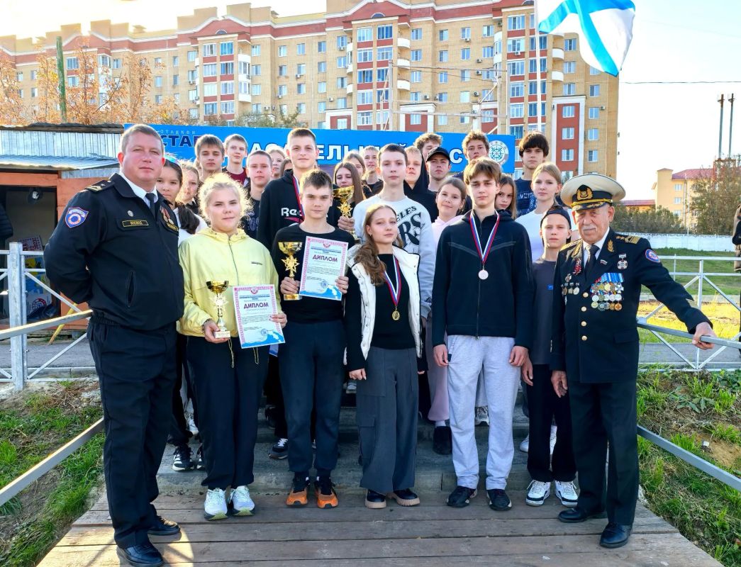 Юные спасатели почтили память Адмирала Российского флота Федора Ушакова