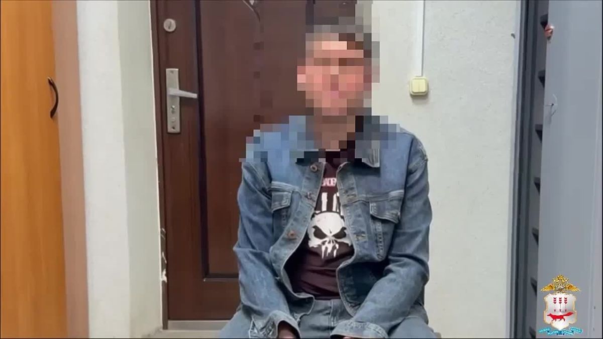Похотливый самец из Саранска возбудился, увидев девушку в короткой юбке