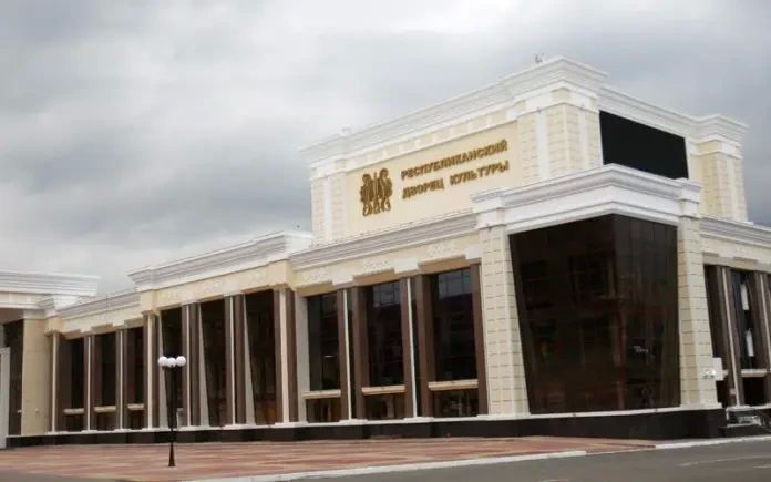 В Саранске временно закроют парковку у РДК