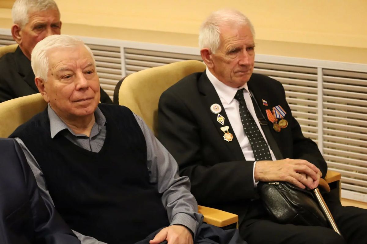Наталья Долматова позитивно оценила взаимодействие депутатского корпуса и ветеранских организаций республики Наталья Долматова позитивно оценила взаимодействие депутатского корпуса и ветеранских организаций республики