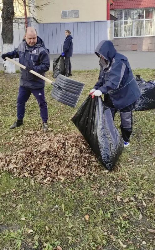 В Саранске на улице Васенко прошёл осенний субботник В Саранске на улице Васенко прошёл осенний субботник