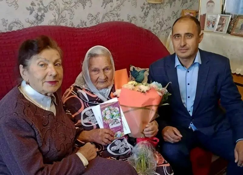 Екатерине Михайловне Кучеровой, живущей в поселке Торбеево Мордовии, исполнилось 98 лет