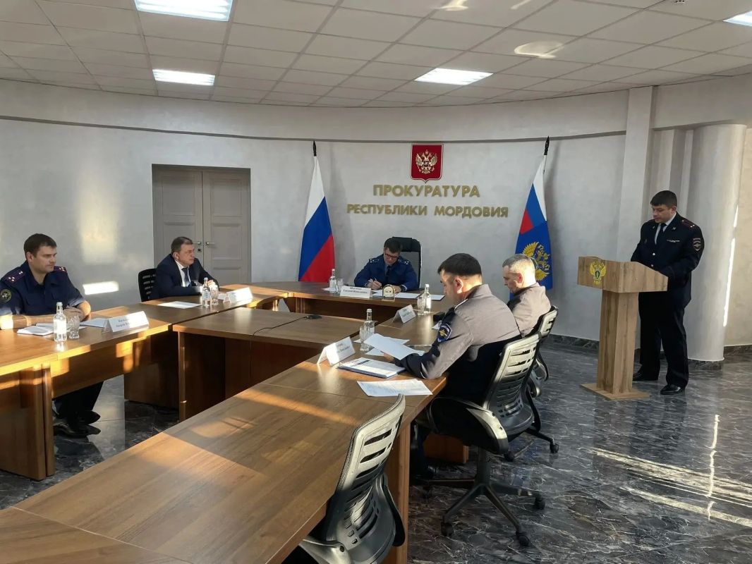 В ПРОКУРАТУРЕ РЕСПУБЛИКИ ОБСУДИЛИ СОСТОЯНИЕ ЗАКОННОСТИ И РЕЗУЛЬТАТАХ ДЕЯТЕЛЬНОСТИ ПРАВООХРАНИТЕЛЬНЫХ ОРГАНОВ ПО ПРОФИЛАКТИКЕ, ВЫЯВЛЕНИЮ, ПРЕСЕЧЕНИЮ И РАССЛЕДОВАНИЮ ПРЕСТУПЛЕНИЙ, СОВЕРШЕННЫХ С ИСПОЛЬЗОВАНИЕМ...
