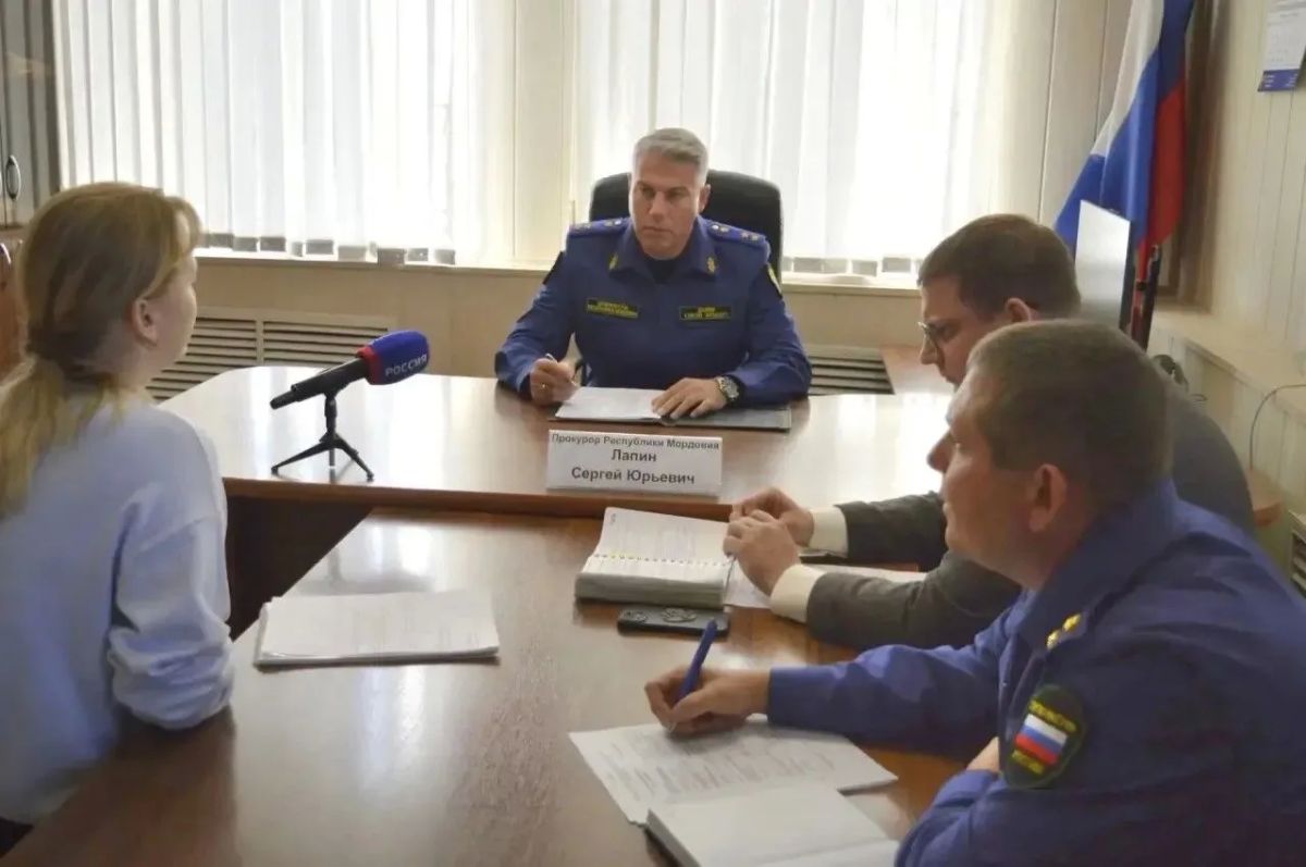 ПРОКУРОР РЕСПУБЛИКИ В РАМКАХ РАБОТЫ МОБИЛЬНОЙ ПРИЕМНОЙ ПОСЕТИЛ АТЯШЕВСКИЙ РАЙОН ПРОКУРОР РЕСПУБЛИКИ В РАМКАХ РАБОТЫ МОБИЛЬНОЙ ПРИЕМНОЙ ПОСЕТИЛ АТЯШЕВСКИЙ РАЙОН