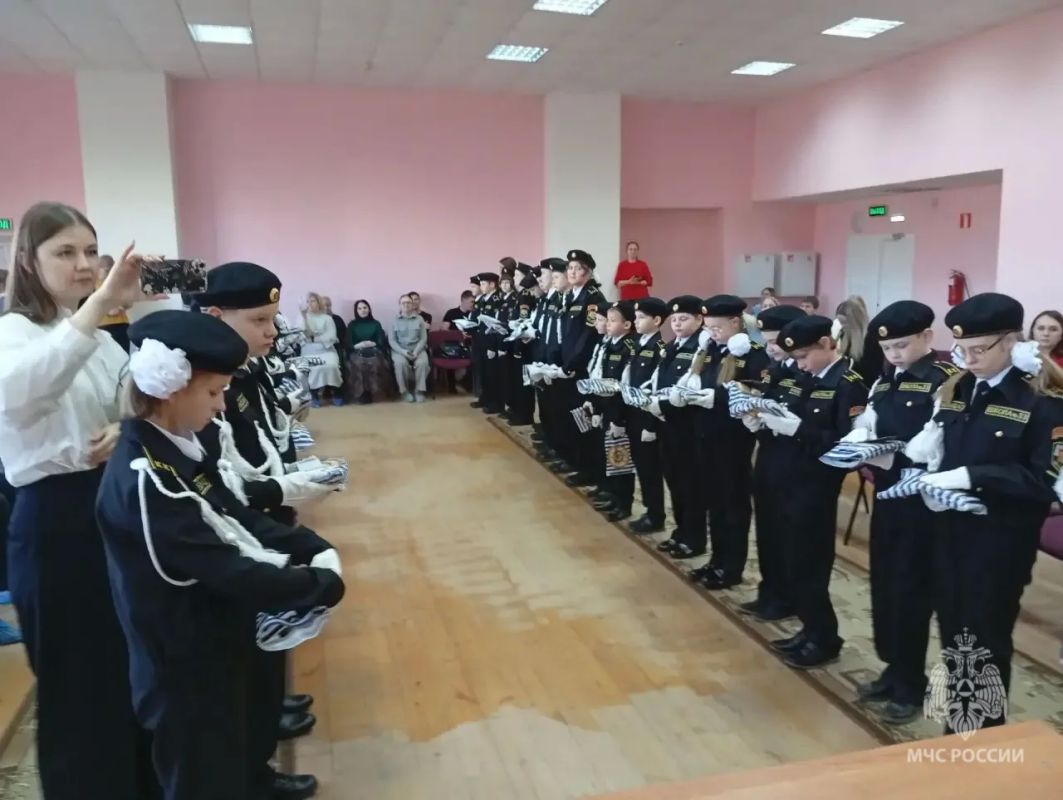Саранские школьники стали морскими кадетами имени адмирала Ушакова Саранские школьники стали морскими кадетами имени адмирала Ушакова