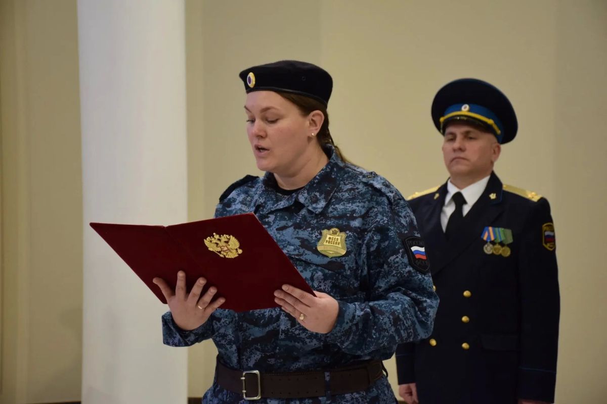 Сергей Вдовин вручил награды Госсобрания Мордовии судебным приставам Сергей Вдовин вручил награды Госсобрания Мордовии судебным приставам