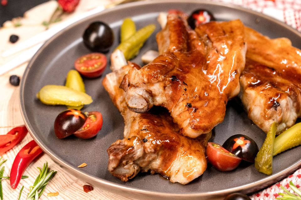 Секреты идеальных свиных ребер с медом и хреном