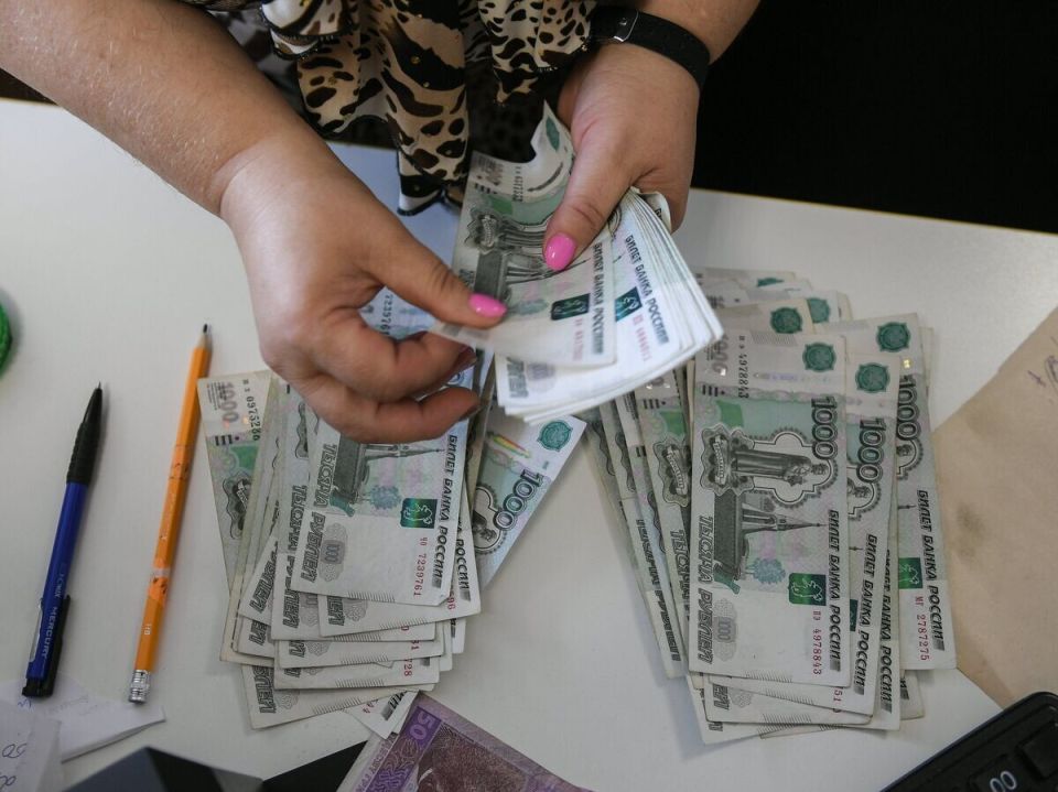 Как непенсионеры могут получить свои накопления раньше положенного срока?