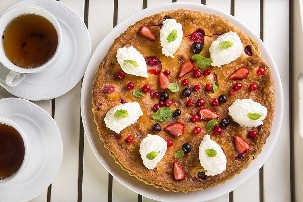 Летний ягодный пирог: легкий рецепт для сладкого ужина