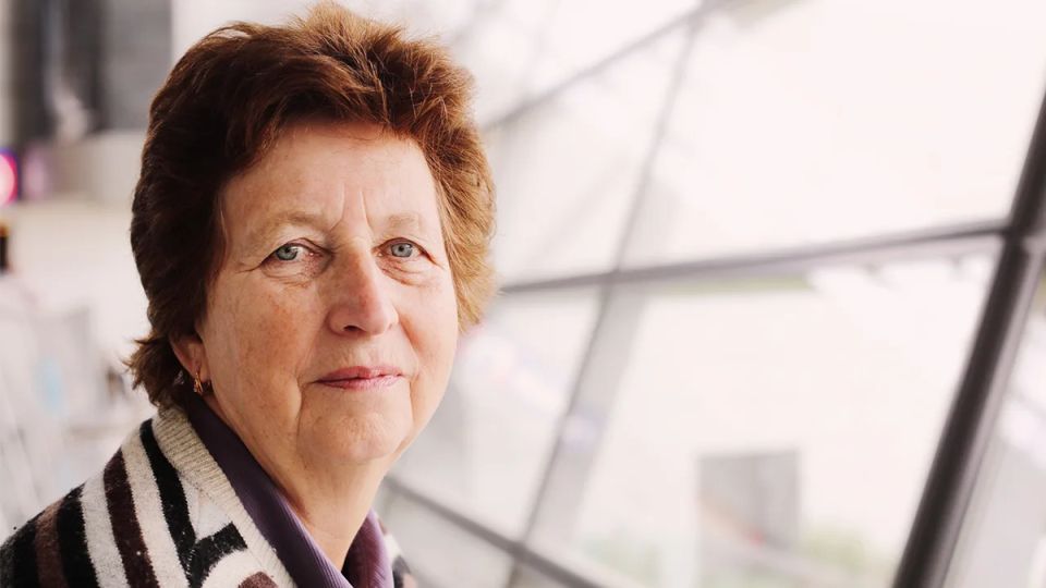 Почему старшие поколения должны игнорировать некоторые вопросы