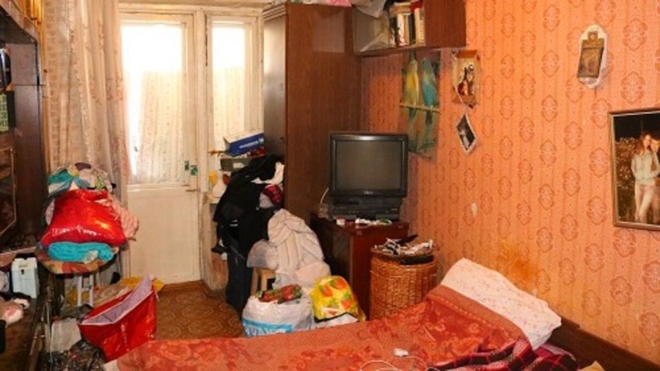 Как живут с деньгами, но без ремонта: тайны непритязательных мужей